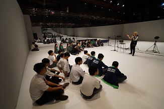 「舞台与技术工作坊」